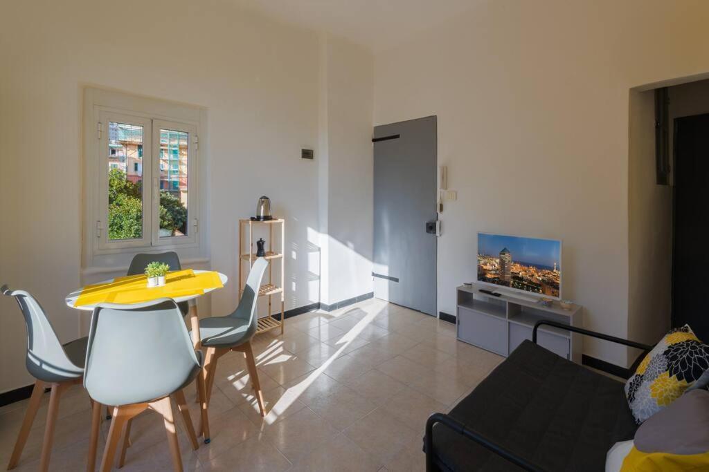 Appartamento Salita S. Anna - Affitti Brevi Italia Genua Exterior foto